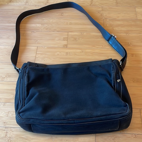 Brooks Brothers Leather/Canvas Messenger Bag Laptop Bag Black - Picture 7 of 17